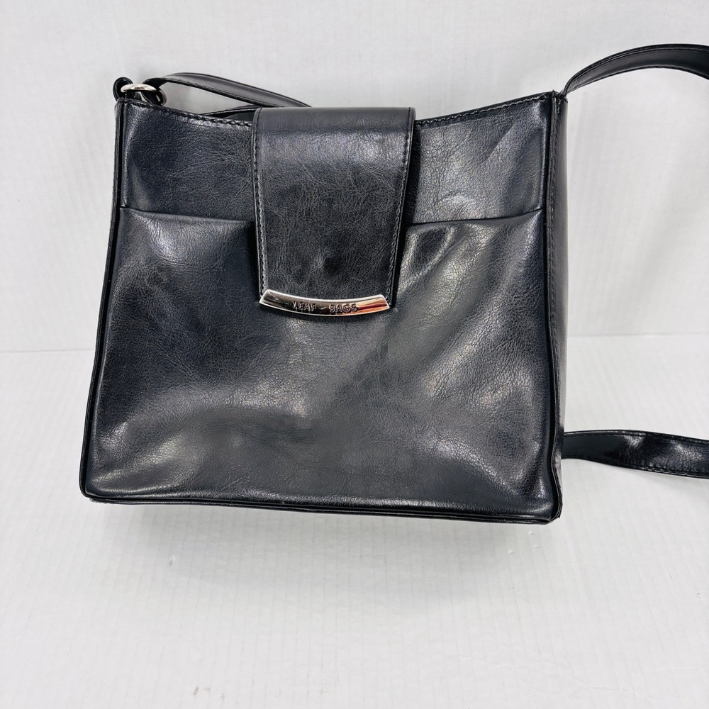 LEAF Bags Made in Italy Black Leather Crossbody